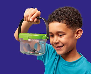 BFA8997B_E2061OA-Bug-Viewer-Boy-lifestyle-96dpi.jpg