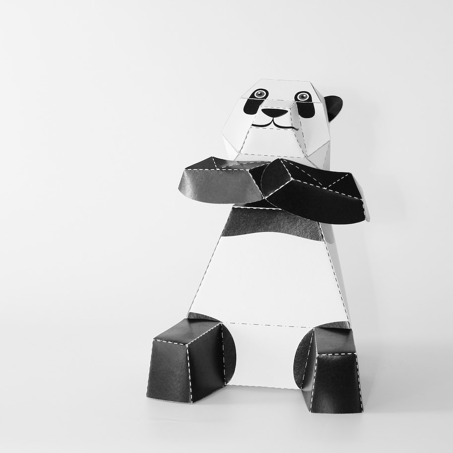 Panda mit Bambus Papierspielzeug