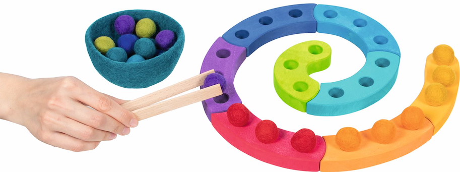Farbsortierspiel und Adventsspirale