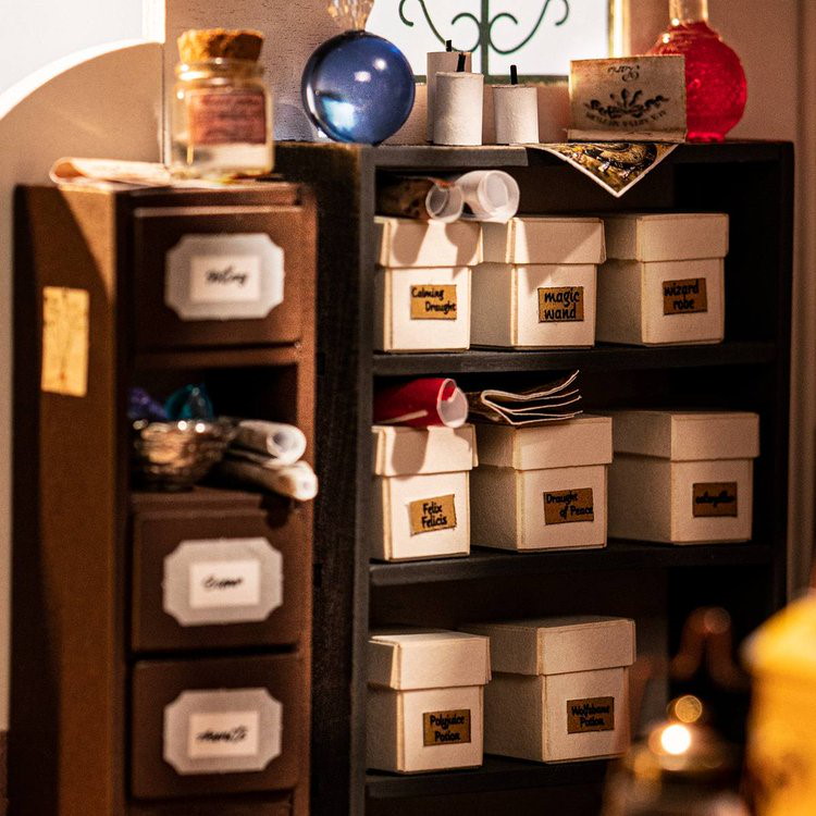 Modellbausatz 'MAGIC EMPORIUM'