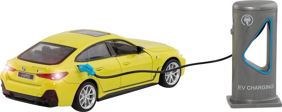 BMW i4 M50, Audi RS e-tron GT, Licht und Sound, 1:34-36