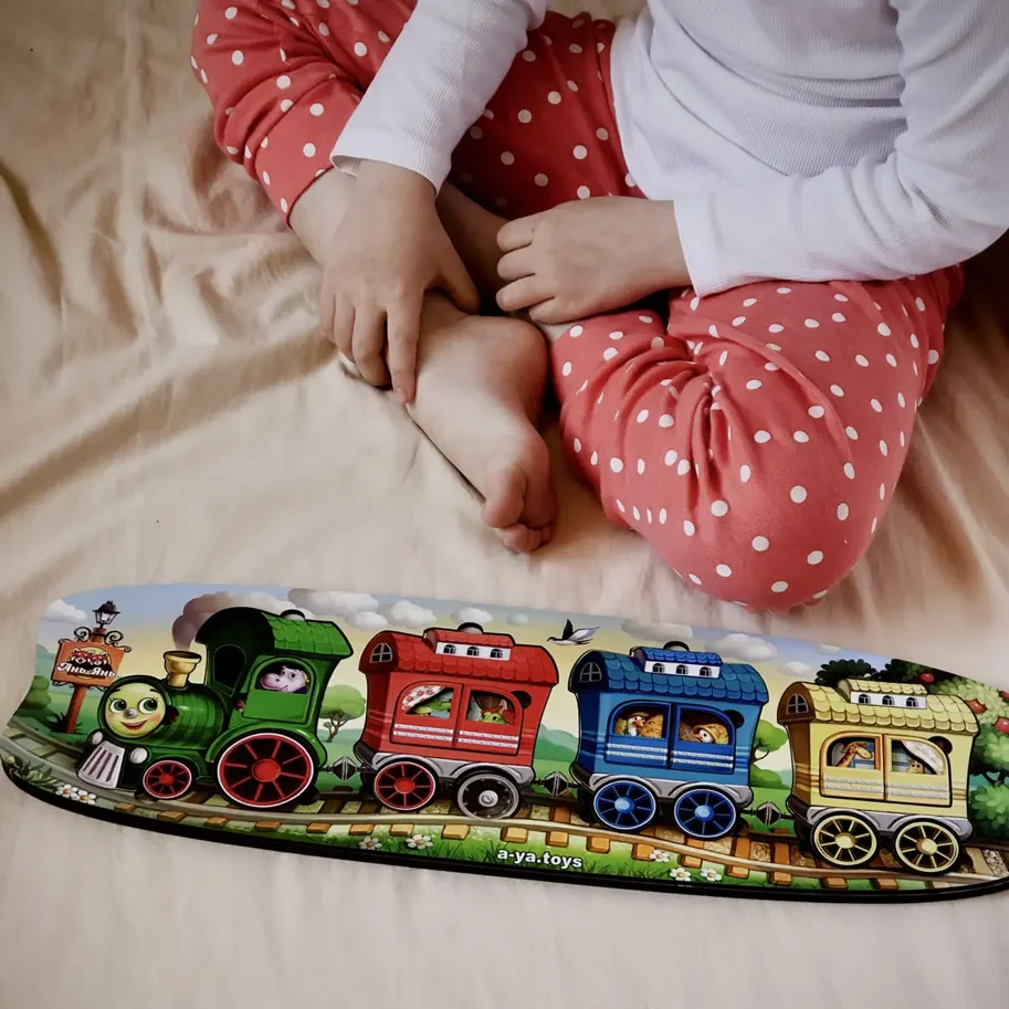 Formenpuzzle 'Fröhlicher Zug mit 3 Waggons'